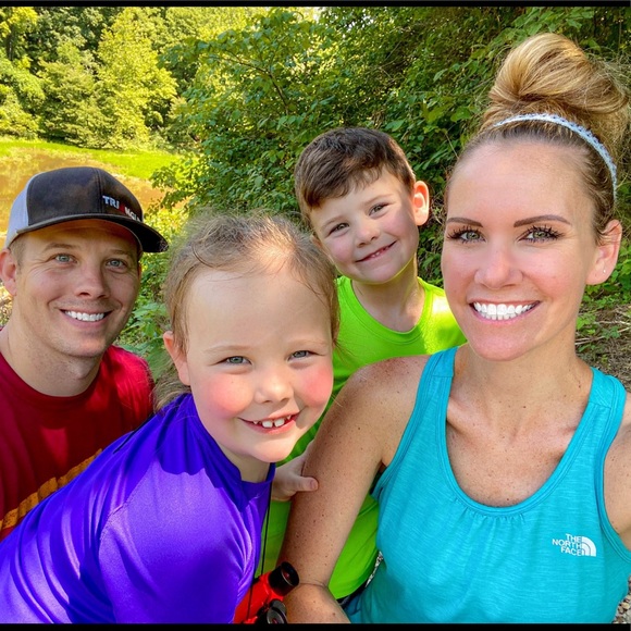 Meet your Posher, Nikki - Picture 2 of 11